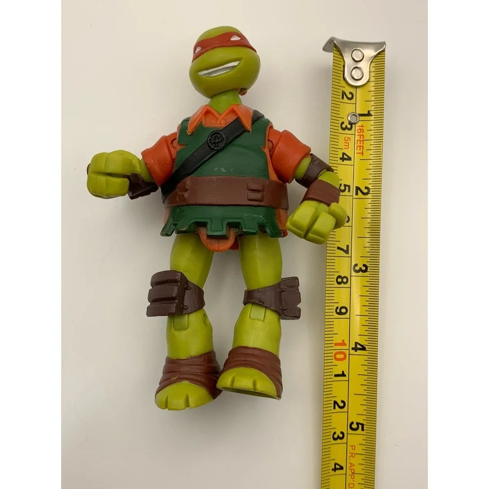 Teenage Mutant Ninja Turtles Mikey The Elf Action Figure / Playmates 2014 - Picture 7 of 7
